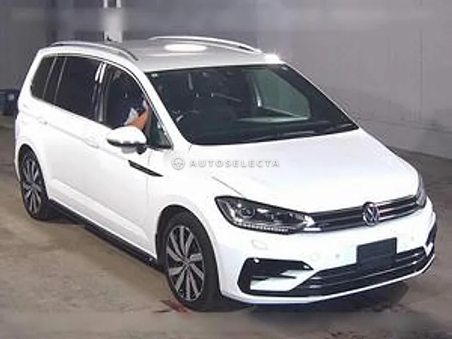 Volkswagen Golf Touran 2019, auction grade 4.5