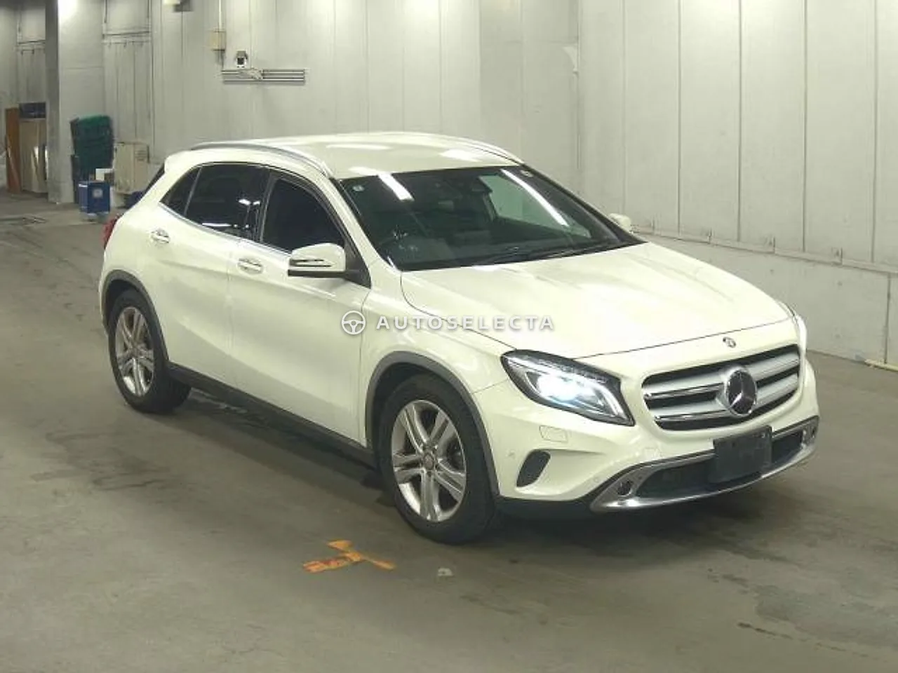 Mercedes-Benz GLA-Class 2016, photo 1 of 5