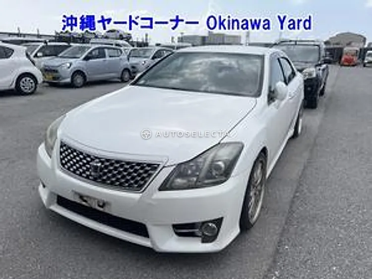 Toyota Crown 2010, photo 1 of 1