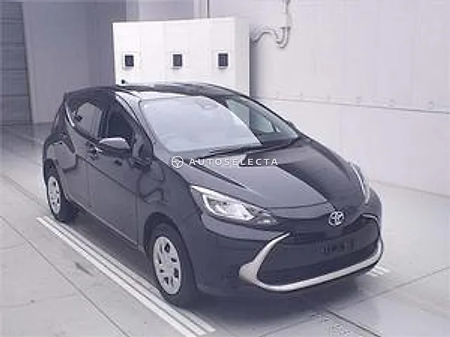 Toyota Aqua 2025, auction grade R