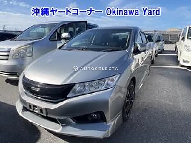 Honda Grace 2015