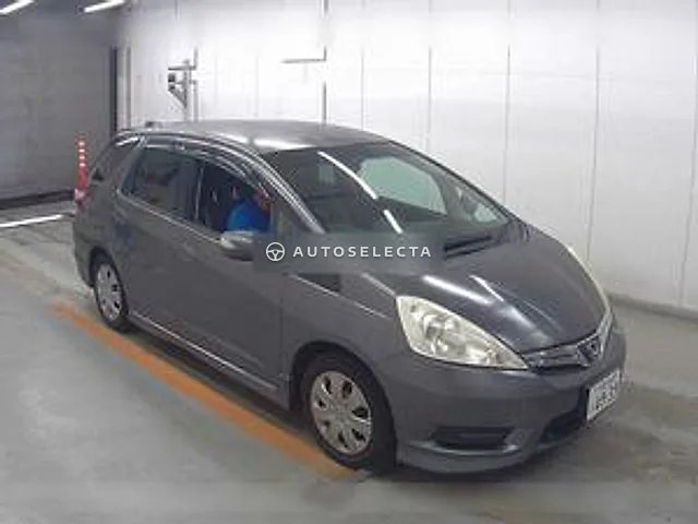 Honda Fit Shuttle 2011, auction grade R
