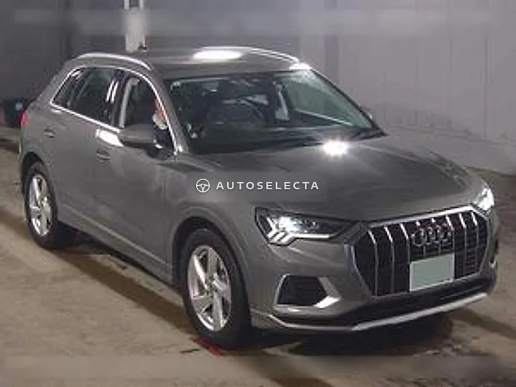 Audi Q3 2020, photo 1 of 6