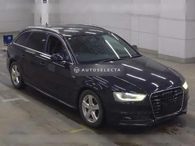 Audi A4 Avant 2012, photo 1 of 6