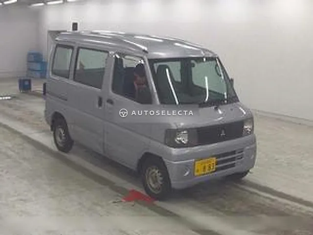 Mitsubishi Minicab Van 2004