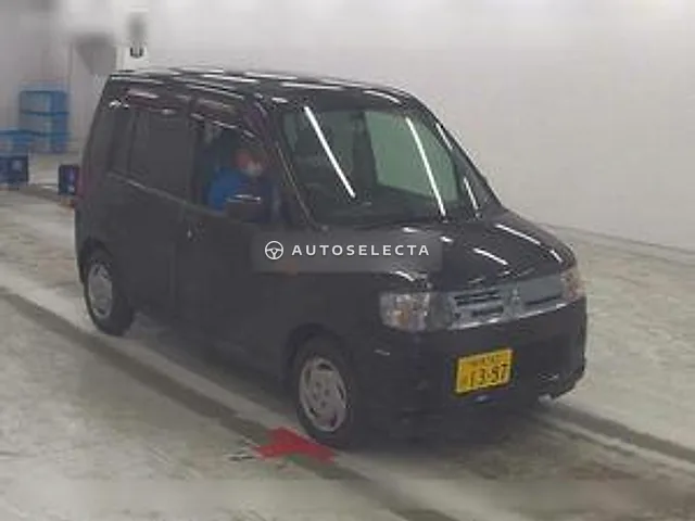 Mitsubishi Toppo 2010
