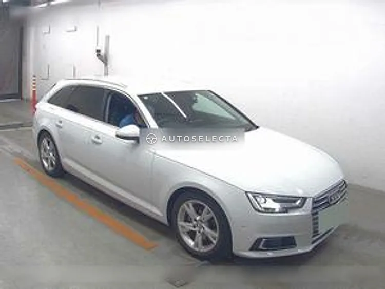 Audi A4 Avant 2018, photo 1 of 6