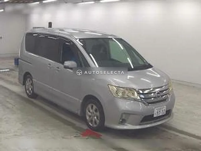Nissan Serena 2011