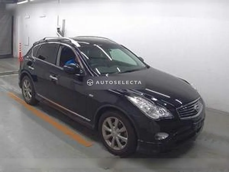 Nissan Skyline Crossover 2011, photo 1 of 1