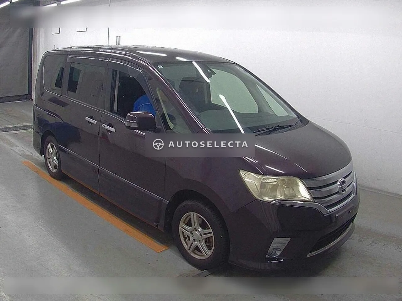 Nissan Serena 2012, photo 1 of 1