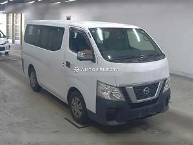Nissan NV350 Caravan Wagon 2017, auction grade 3.5