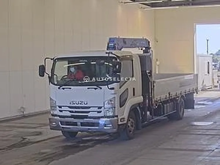 Isuzu Forward 2016, photo 1 of 1