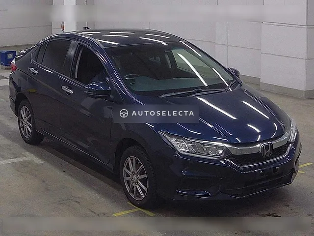 Honda Grace 2018, auction grade 4