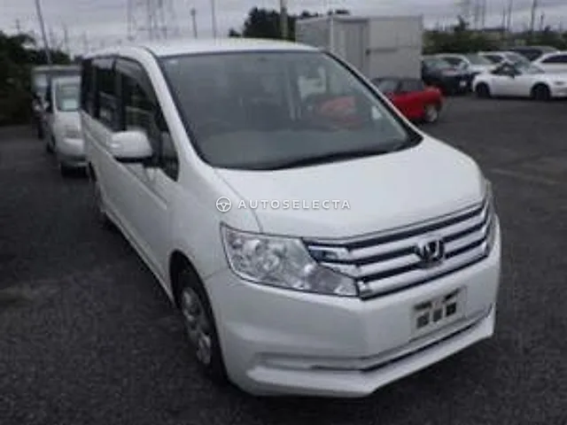 Honda Stepwgn 2014
