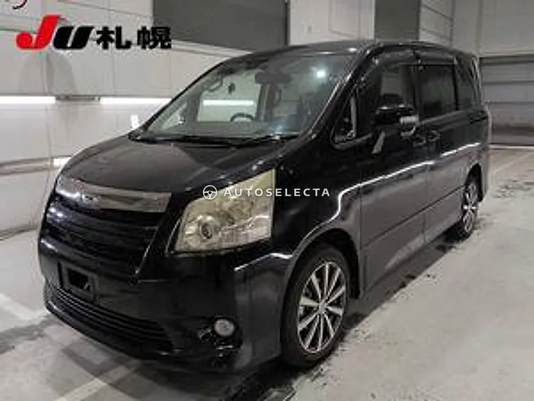 Toyota Noah 2009, photo 1 of 1