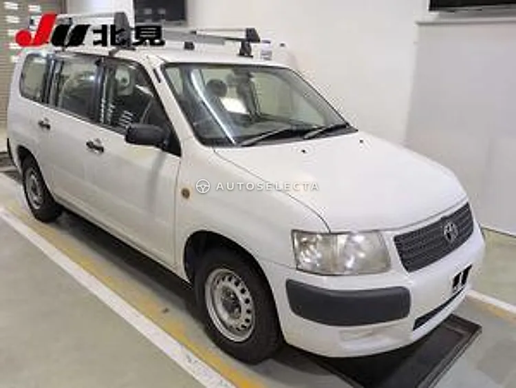 Toyota Succeed Van 2010, photo 1 of 1