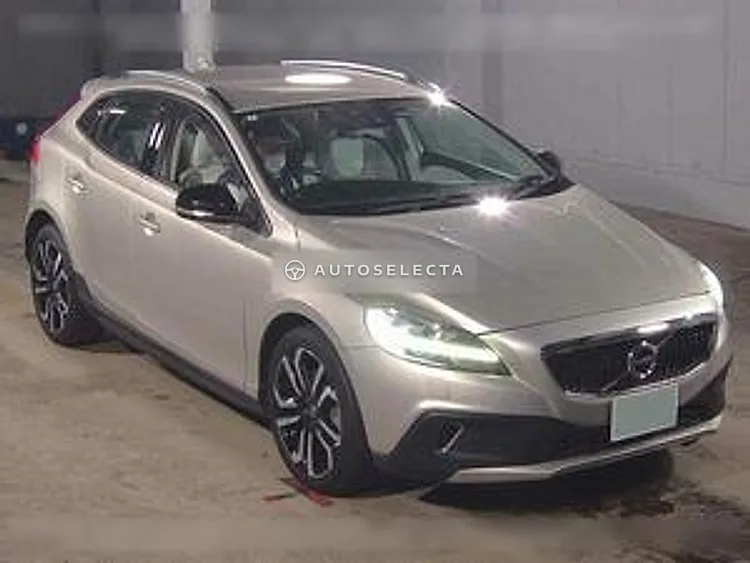 Volvo V40 2020, photo 1 of 1