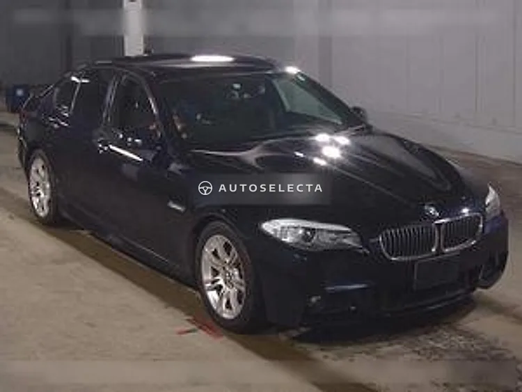 BMW 5 Series 2011, photo 1 of 1