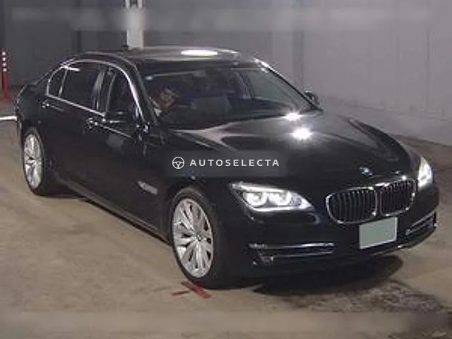 BMW 7 Series 2012, auction grade 4.5