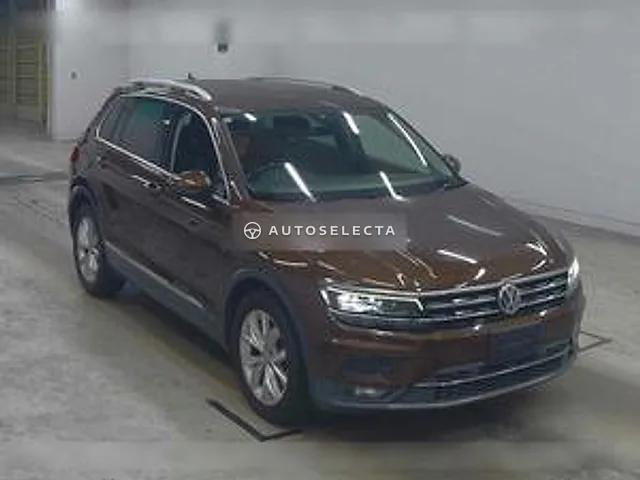 Volkswagen Tiguan 2017, auction grade 4