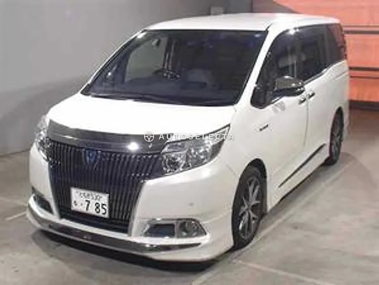 Toyota Esquire 2017, photo 1 of 1