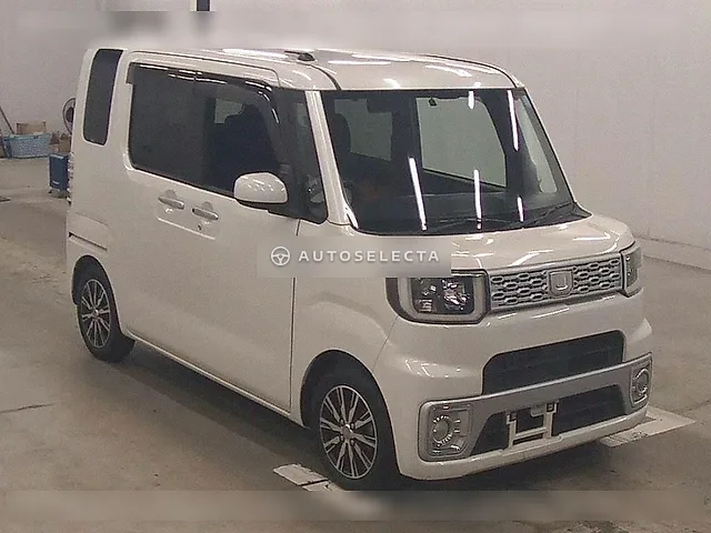 Daihatsu Wake 2015