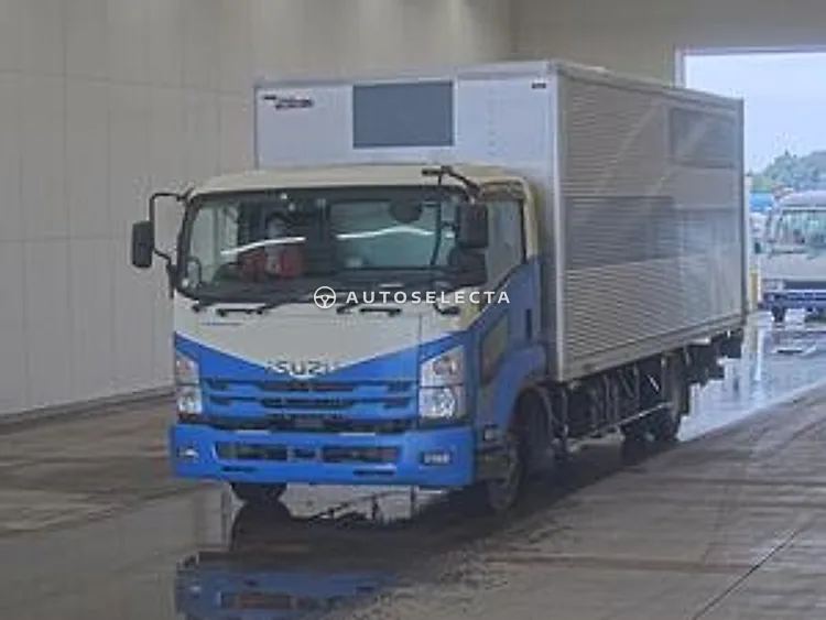 Isuzu Forward 2017, photo 1 of 1
