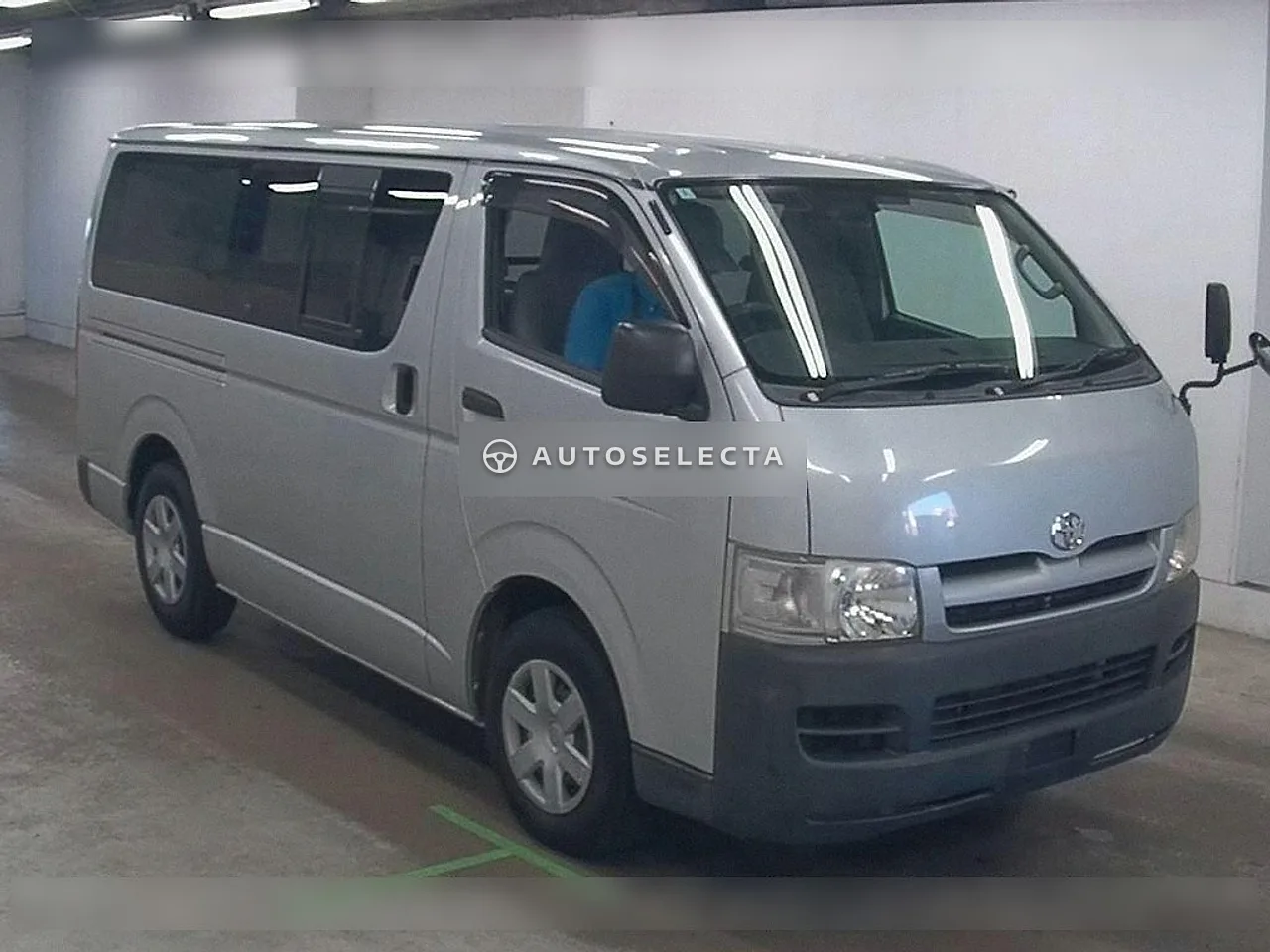 Toyota Hiace Van 2007, photo 1 of 1