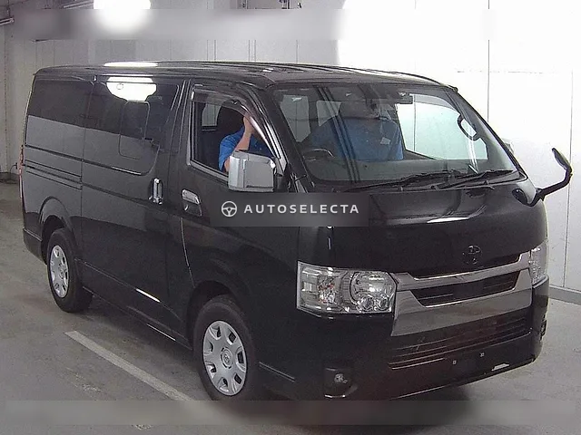 Toyota Hiace Van 2023, auction grade R