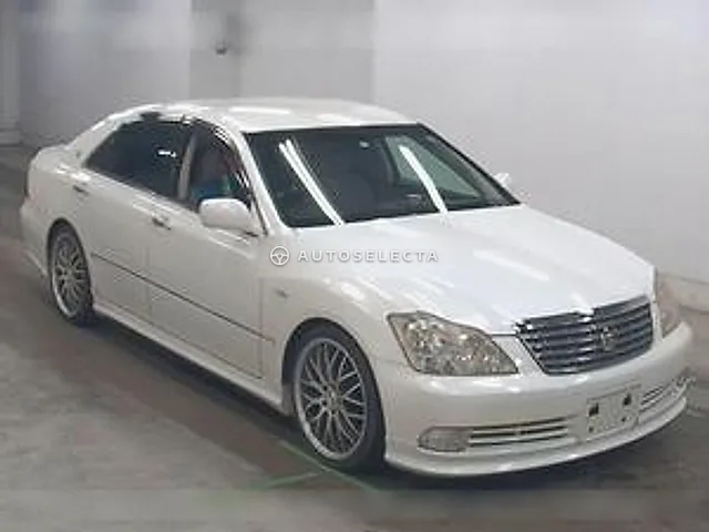 Toyota Crown 2006, auction grade R