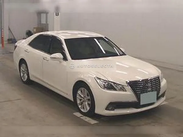 Toyota Crown 2013, auction grade R