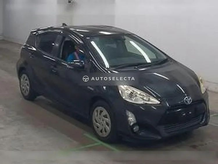 Toyota Aqua 2015, photo 1 of 1