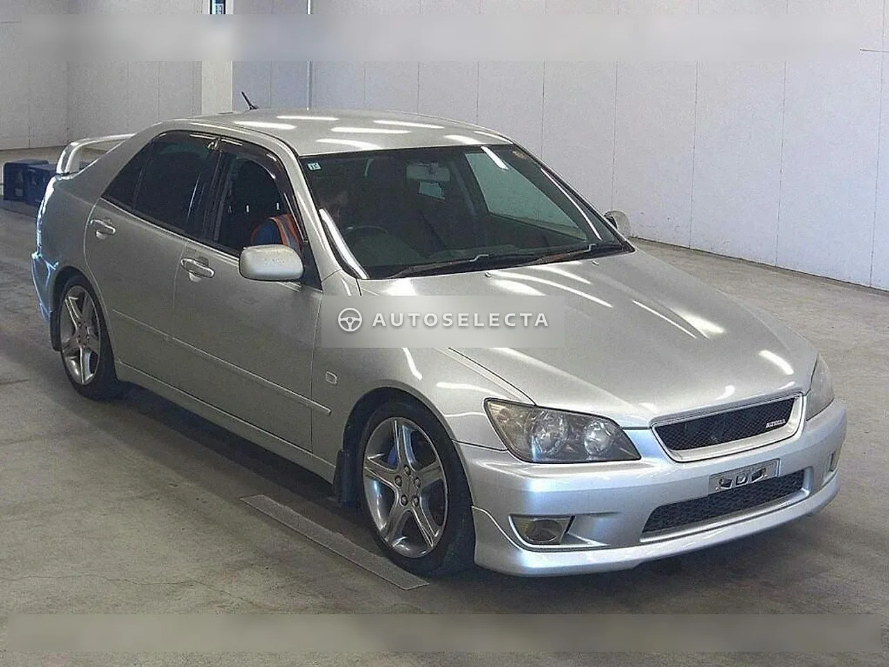 Toyota Altezza 2005, photo 1 of 6