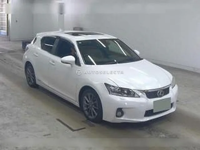 Lexus CT 2011, auction grade R