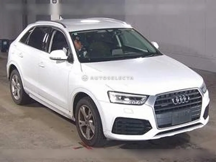 Audi Q3 2017, photo 1 of 6