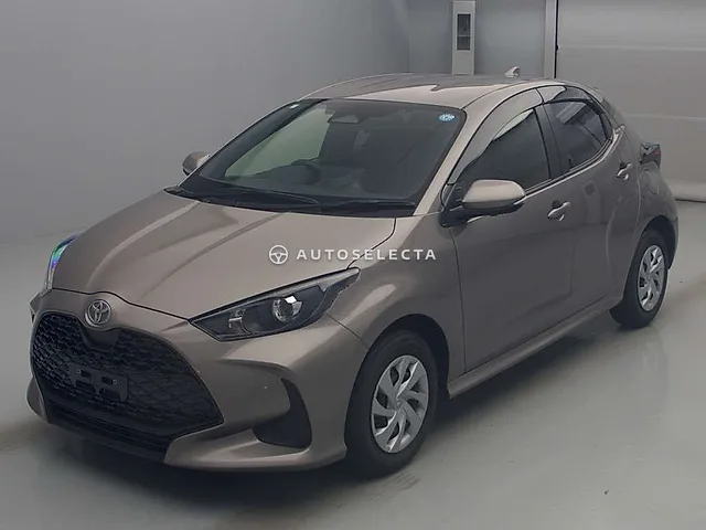 Toyota Yaris 2024, auction grade 5