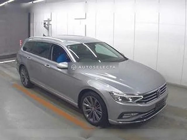 Volkswagen Passat Variant 2021, auction grade 4.5