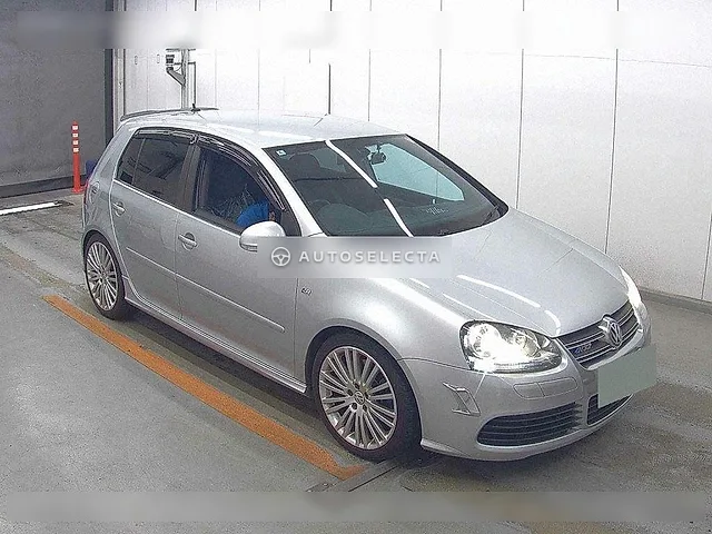 Volkswagen Golf 2006, auction grade 4