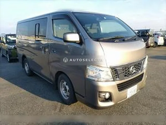 Nissan NV350 Caravan 2013