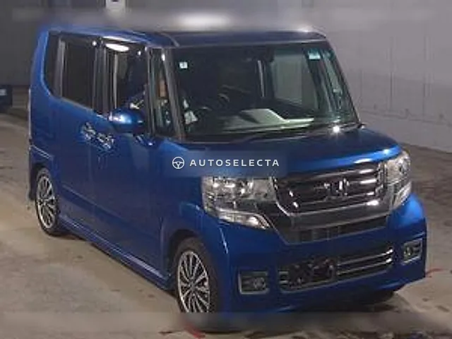 Honda N-BOX Custom 2017, auction grade 4