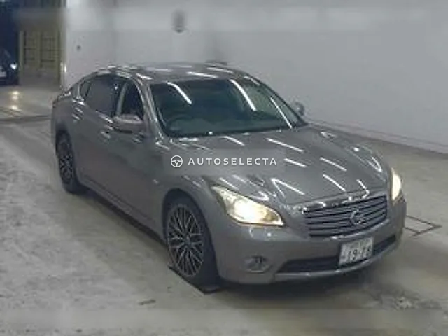 Nissan Fuga 2010, auction grade 4.5