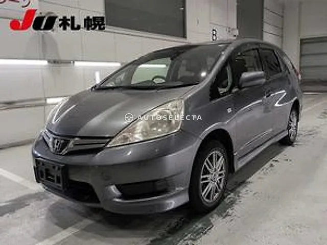 Honda Fit Shuttle 2012, auction grade R