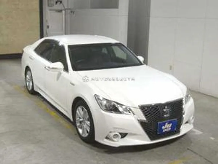 Toyota Crown 2013, photo 1 of 1