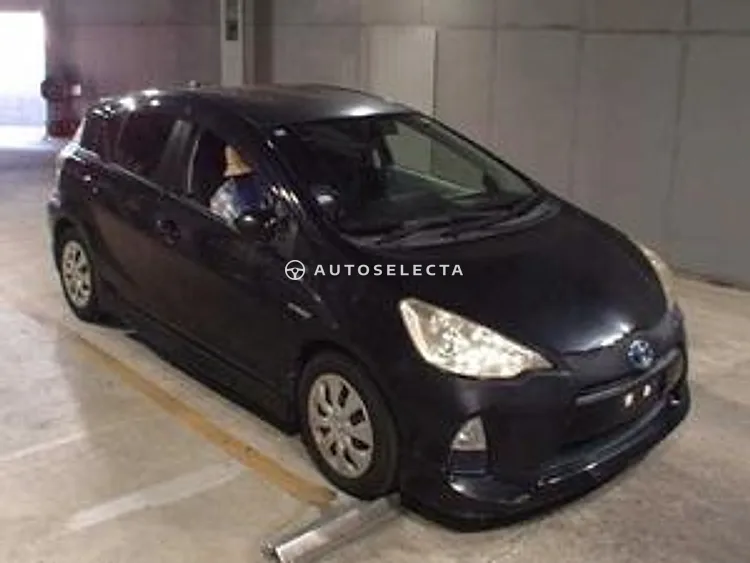 Toyota Aqua 2012, photo 1 of 1