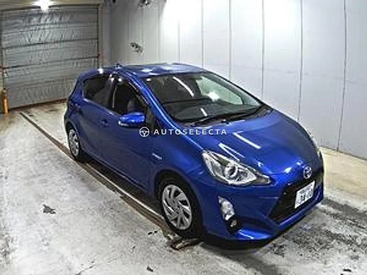 Toyota Aqua 2015, photo 1 of 1