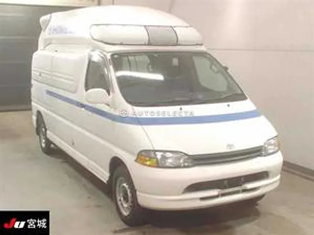 Toyota Granvia 1998, auction grade 3