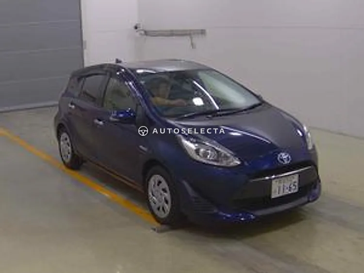 Toyota Aqua 2018, photo 1 of 1