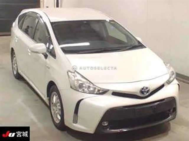 Toyota Prius Alpha 2015, auction grade R