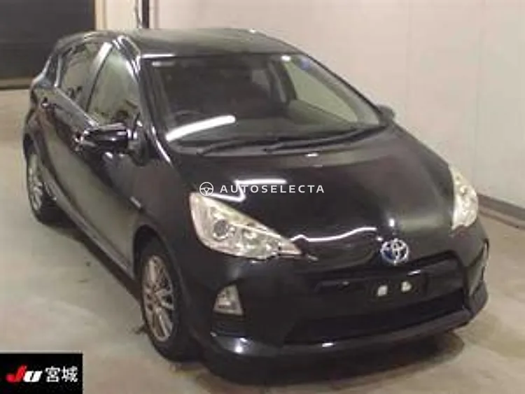 Toyota Aqua 2014, photo 1 of 1