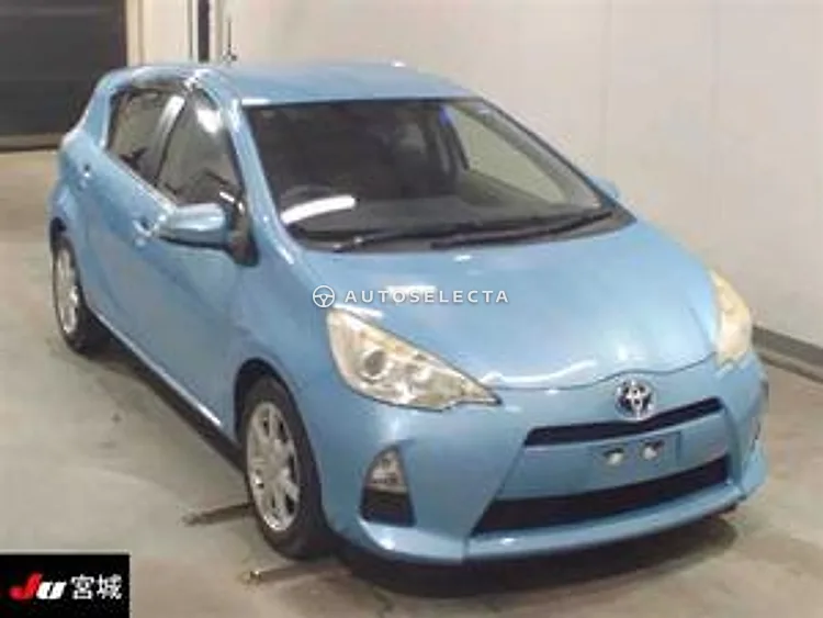 Toyota Aqua 2012, photo 1 of 1